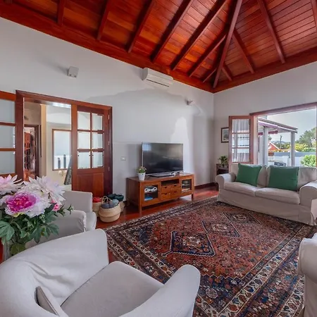 La Canariona, A Charming Valsequillo