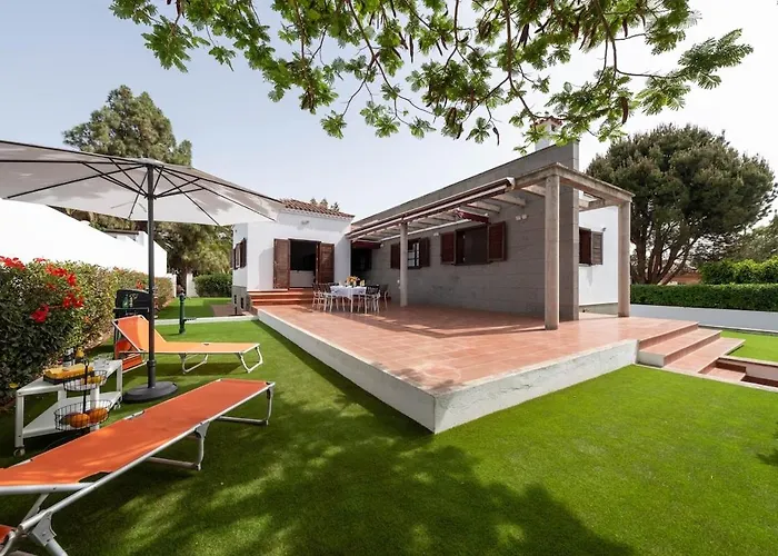 La Canariona, A Charming