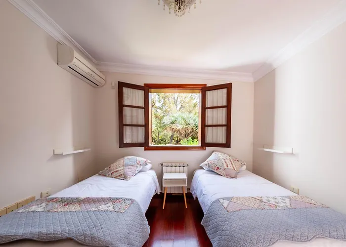 La Canariona, A Charming Chalet